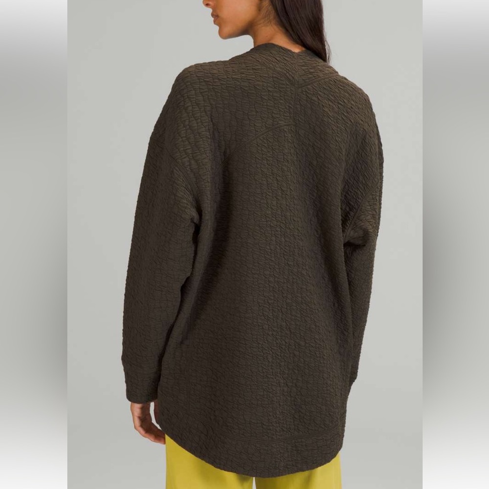 Lululemon Rippled V-Neck Pullover - Picture 3 of 6